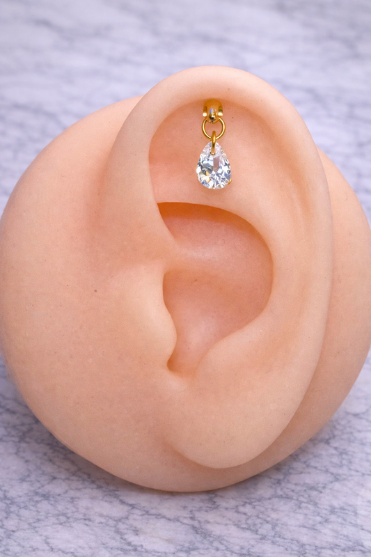 🌸 1. Piercing goutte zircon – Titane ASTM F-136